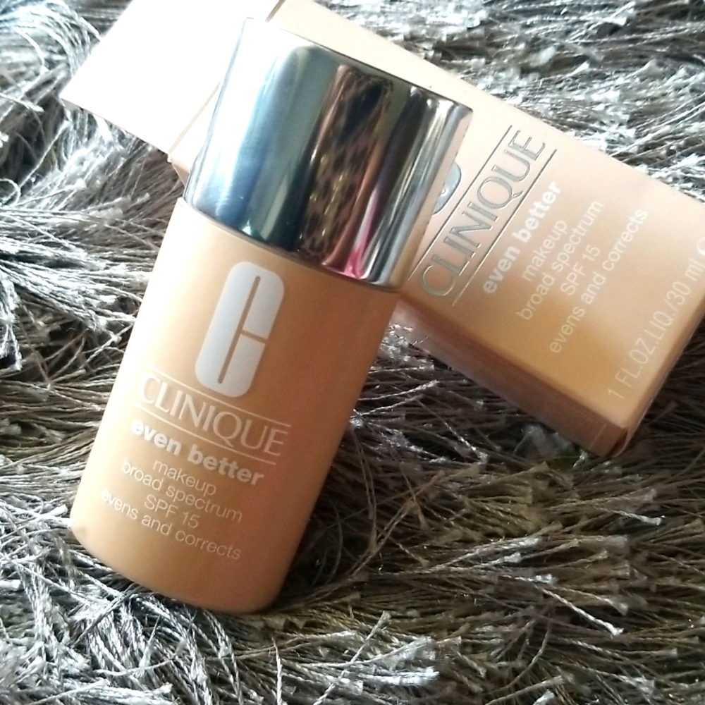 Clinique Even Better Broad Spectrum SPF 15 Foundation